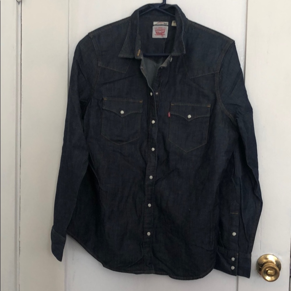 Women’s Levi’s Denim Button Down Shirt